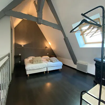 Duplex Industriel: Garden Retreat Near D-day Beaches * Bayeux